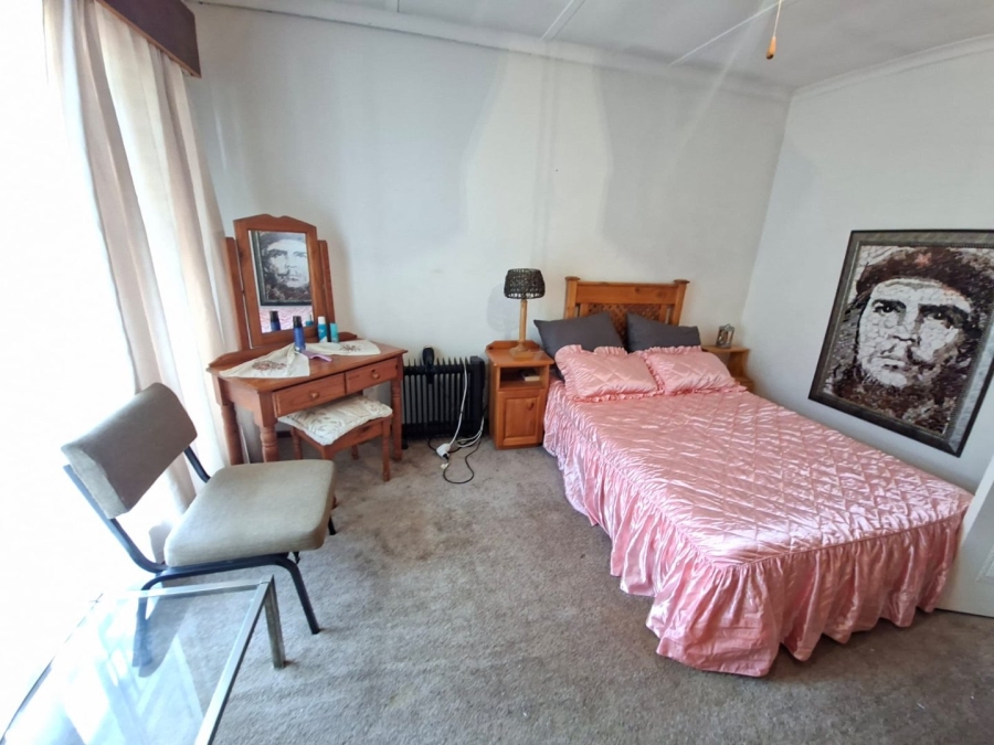 6 Bedroom Property for Sale in Heuwelsig Free State